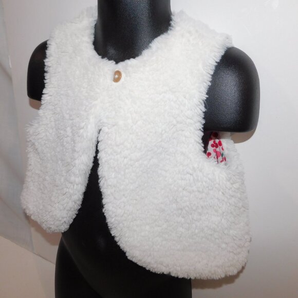 Gymboree Baby Girl 18-24 months White Sherpa Vest Holly Pattern Lined - Picture 6 of 8